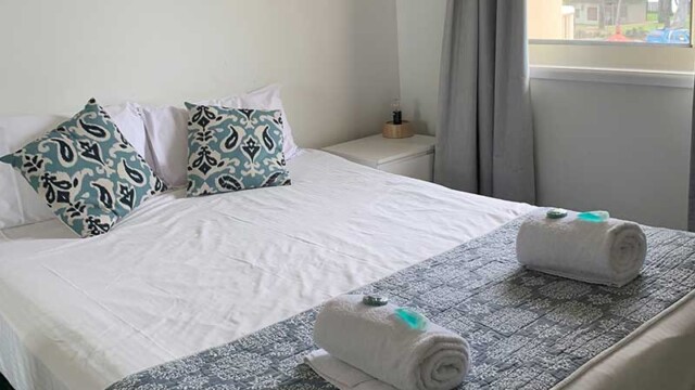 Charlton On The Esplanade Unit-10-Bed-2