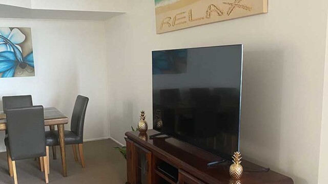 Charlton On The Esplanade Unit-14-Dining