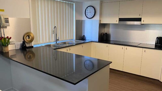 Charlton On The Esplanade Unit-17-Kitchen